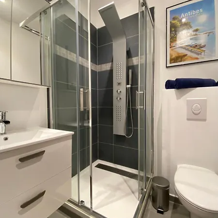 Studio Confortable - Parking Inclus - Proche Mer Juan-Les-Pins Antibes Exterior photo