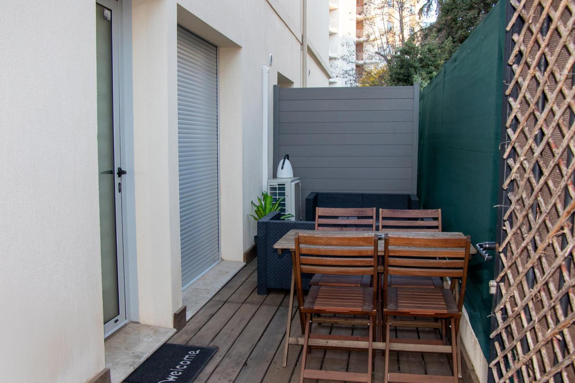 Appartement Confortable - Parking Inclus - Proche Juan-les-pins *